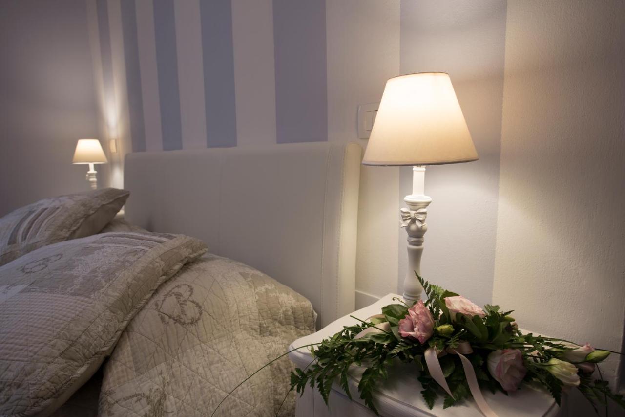 La Vecchia Tenenza B&B Читта-делла-П'єве Екстер'єр фото