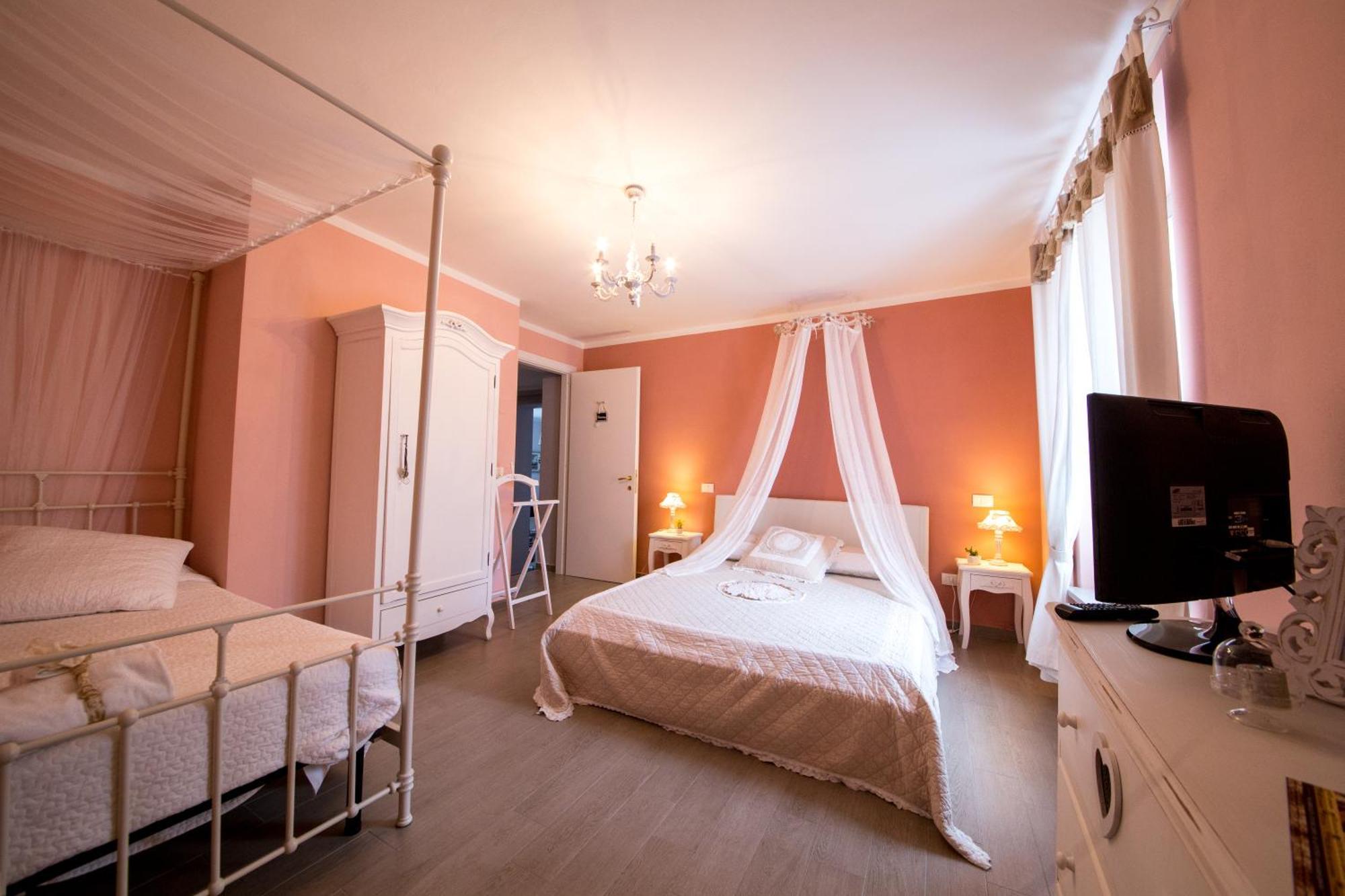 La Vecchia Tenenza B&B Читта-делла-П'єве Екстер'єр фото